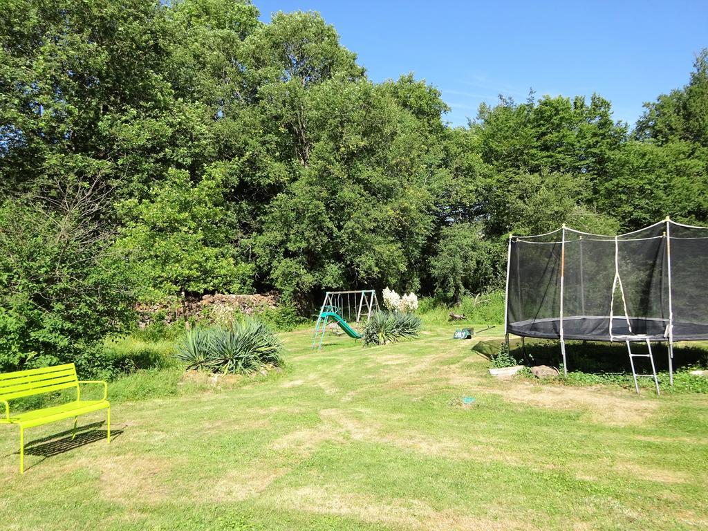 Les Chaumieres Du Chene Hotell Pouillé Exteriör bild
