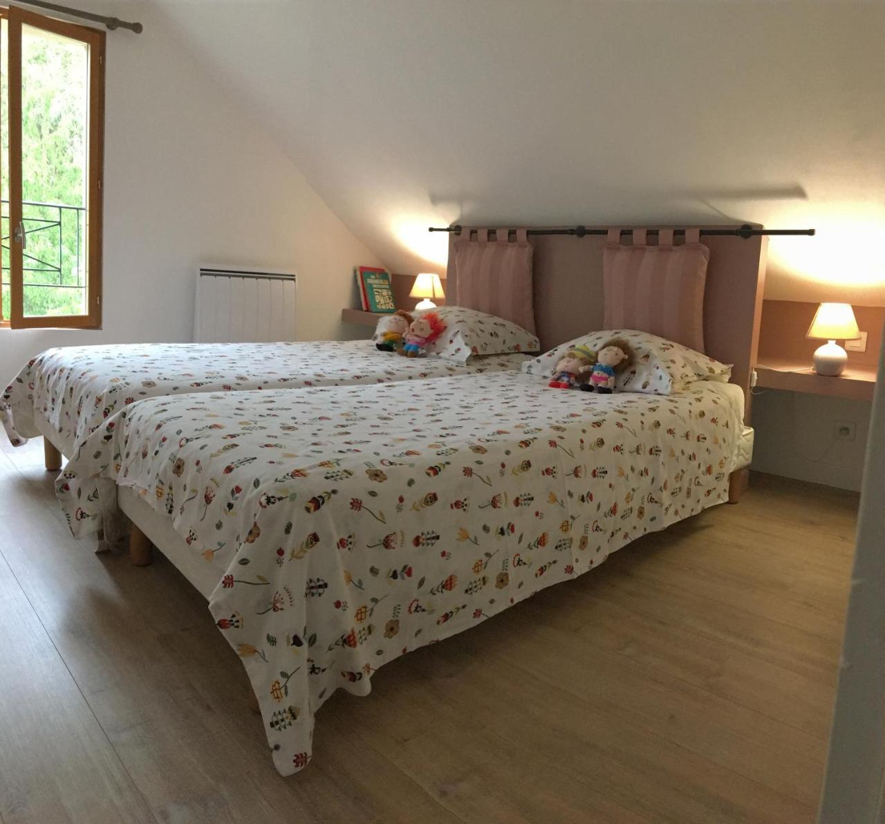 Les Chaumieres Du Chene Hotell Pouillé Exteriör bild