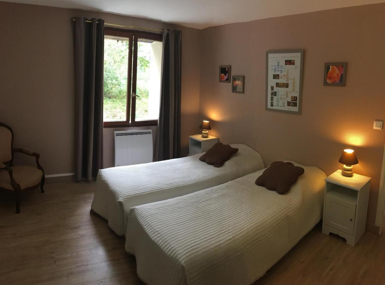 Les Chaumieres Du Chene Hotell Pouillé Exteriör bild
