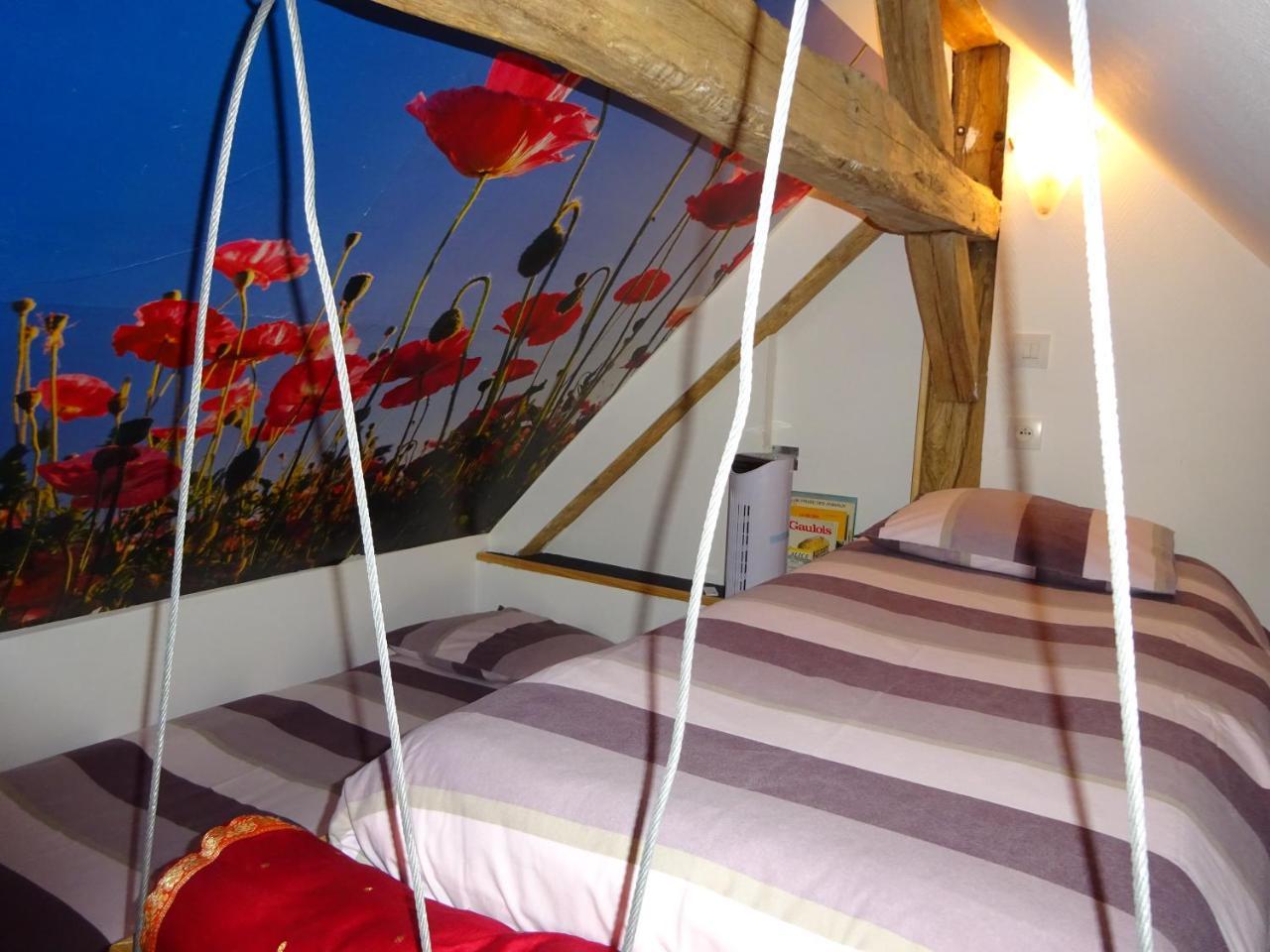 Les Chaumieres Du Chene Hotell Pouillé Exteriör bild